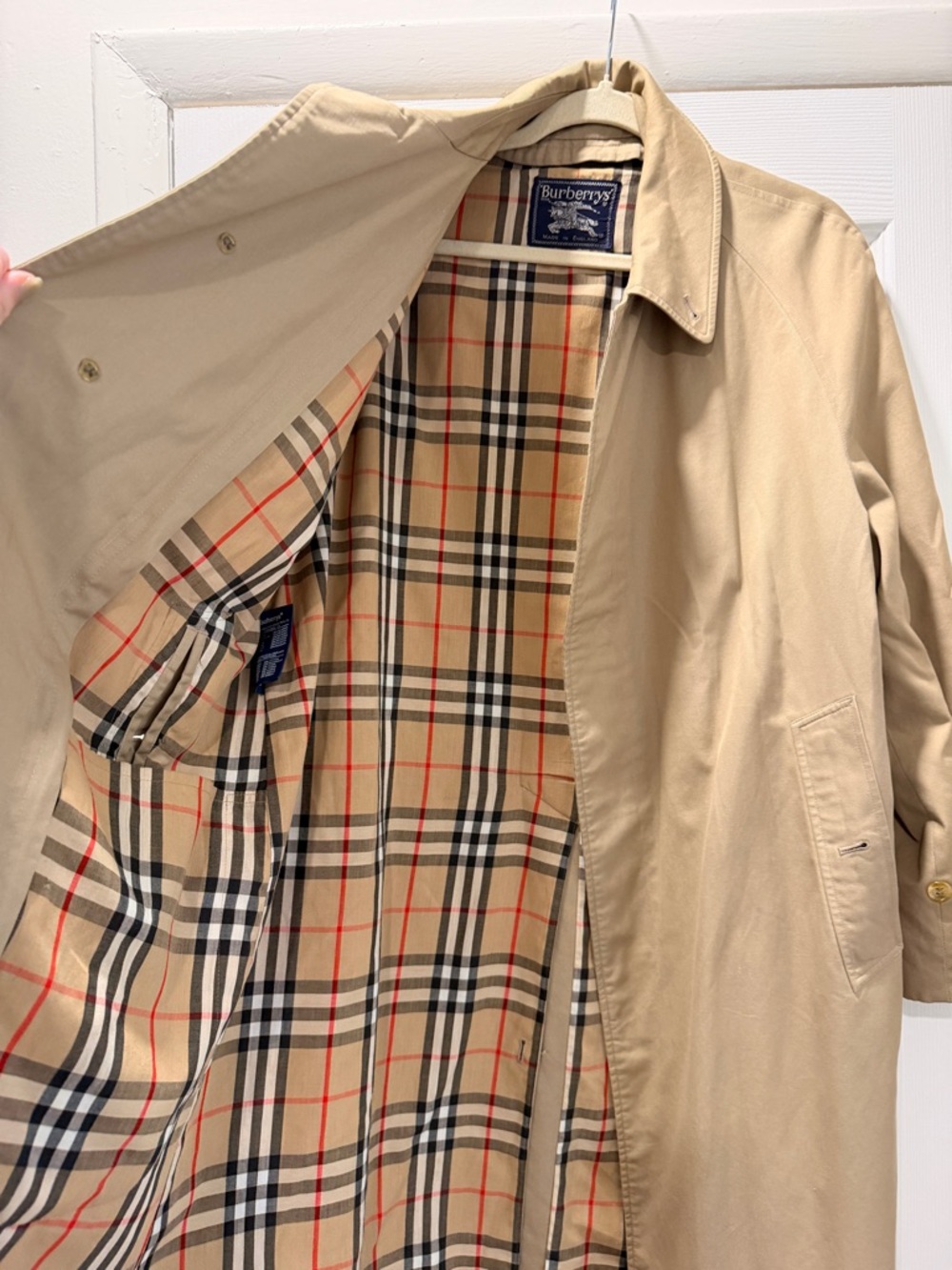 Burberry Camel Trench Coat with Signature Check Lining - Picture 9 of 11